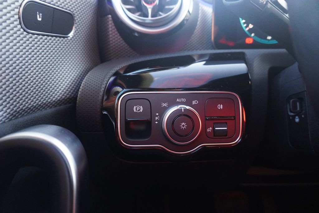 Mercedes-Benz A 250 2021