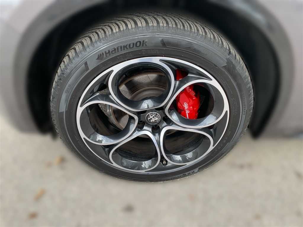 Alfa Romeo Stelvio 2024