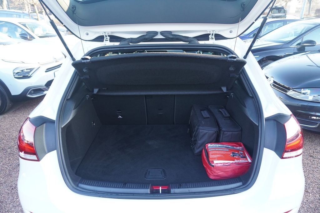 Mercedes-Benz A 250 2021