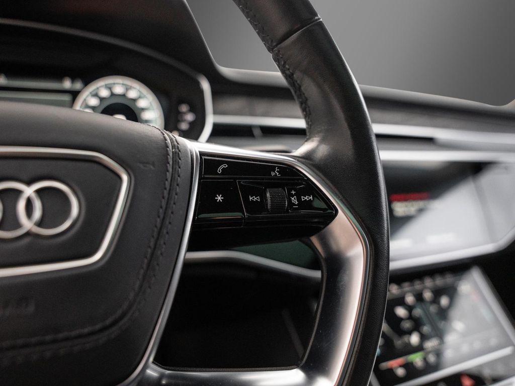 Audi A8 2023