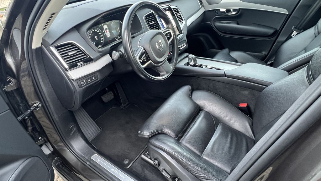 Volvo XC90 2021
