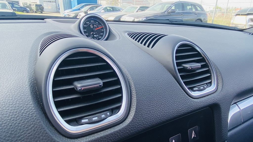 Porsche Boxster 2022