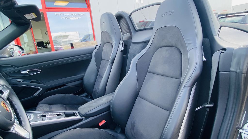 Porsche Boxster 2022