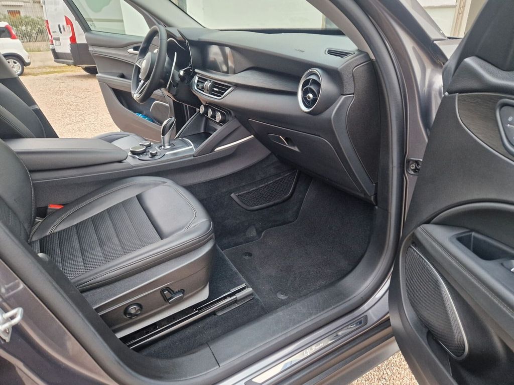 Alfa Romeo Stelvio 2020