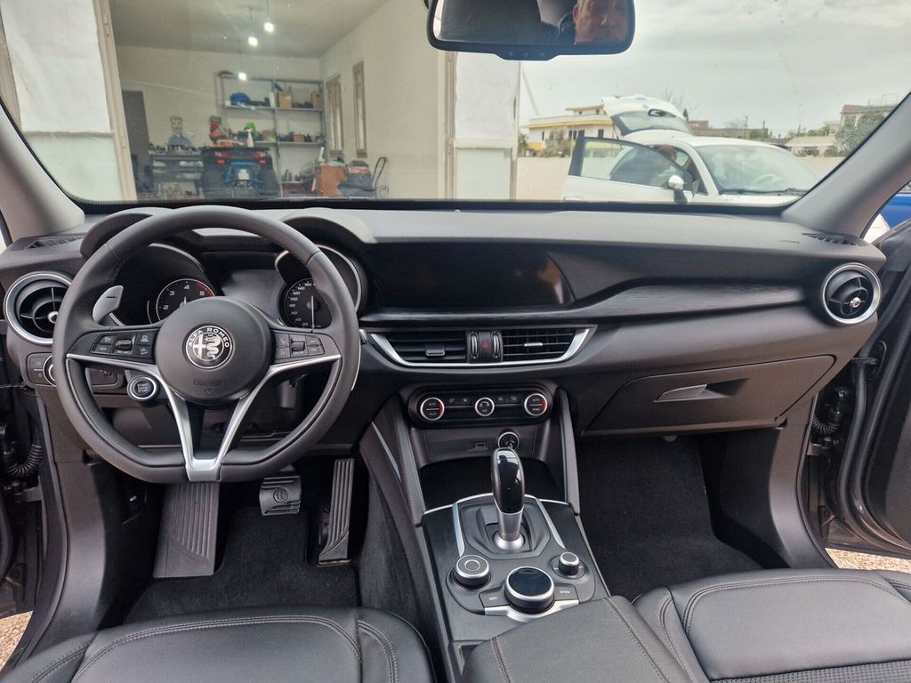 Alfa Romeo Stelvio 2020