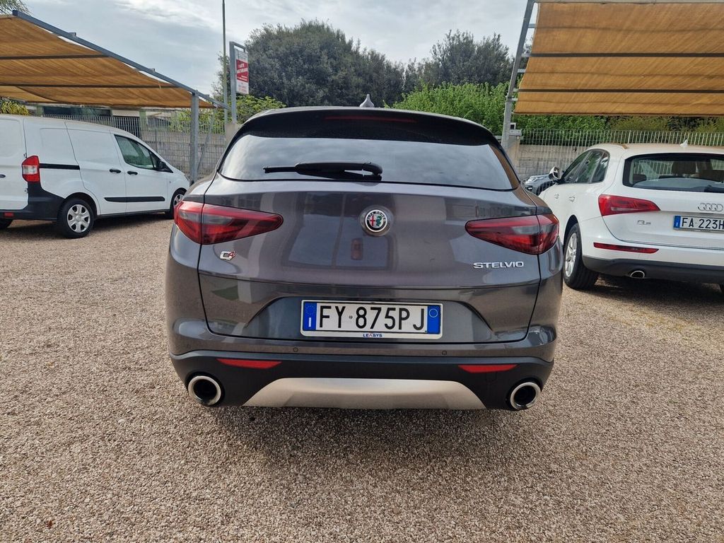 Alfa Romeo Stelvio 2020