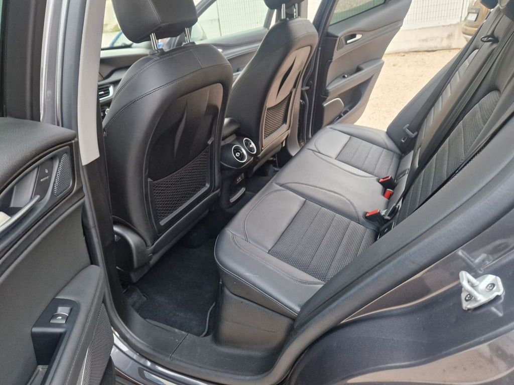 Alfa Romeo Stelvio 2020