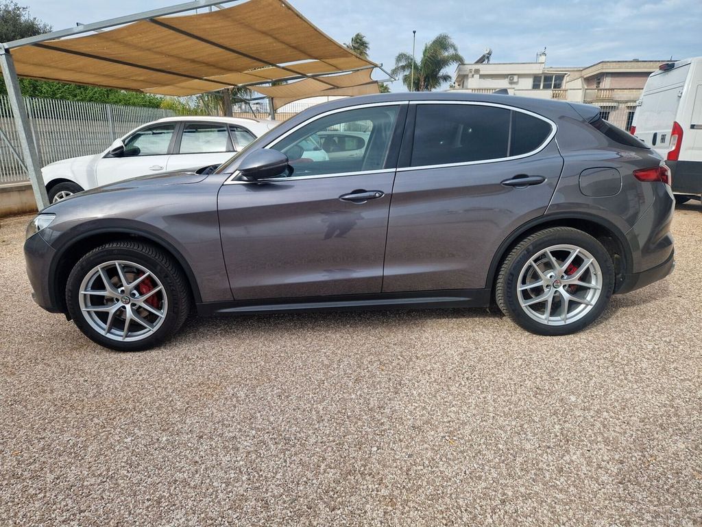 Alfa Romeo Stelvio 2020