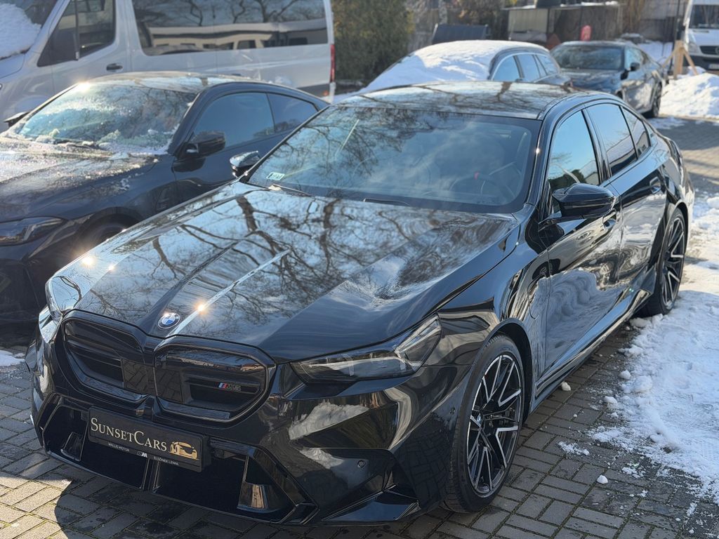 BMW M5 2025
