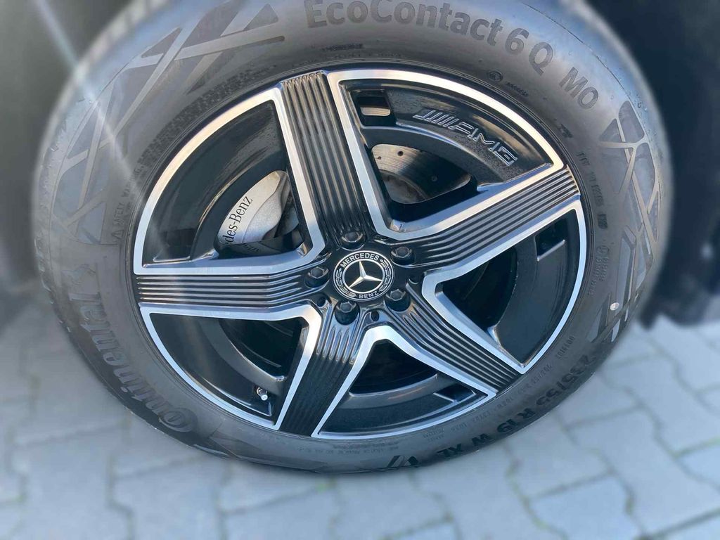 Mercedes-Benz GLC 300 2023