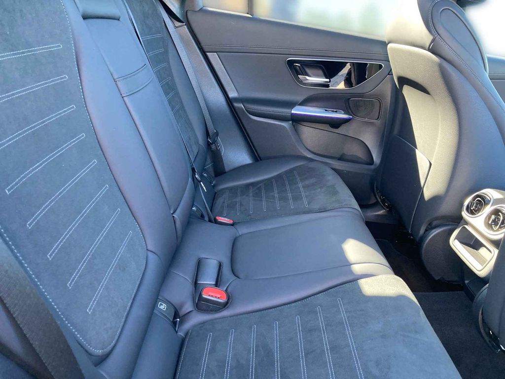 Mercedes-Benz GLC 300 2023