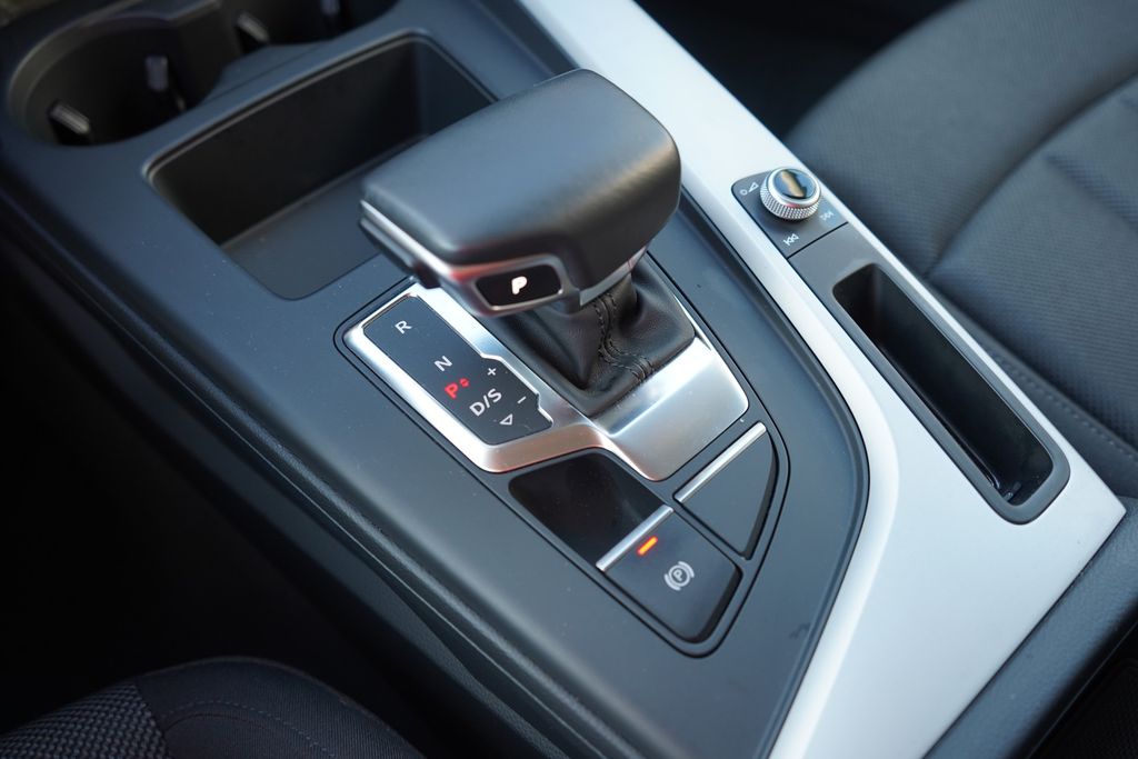 Audi A4 2023