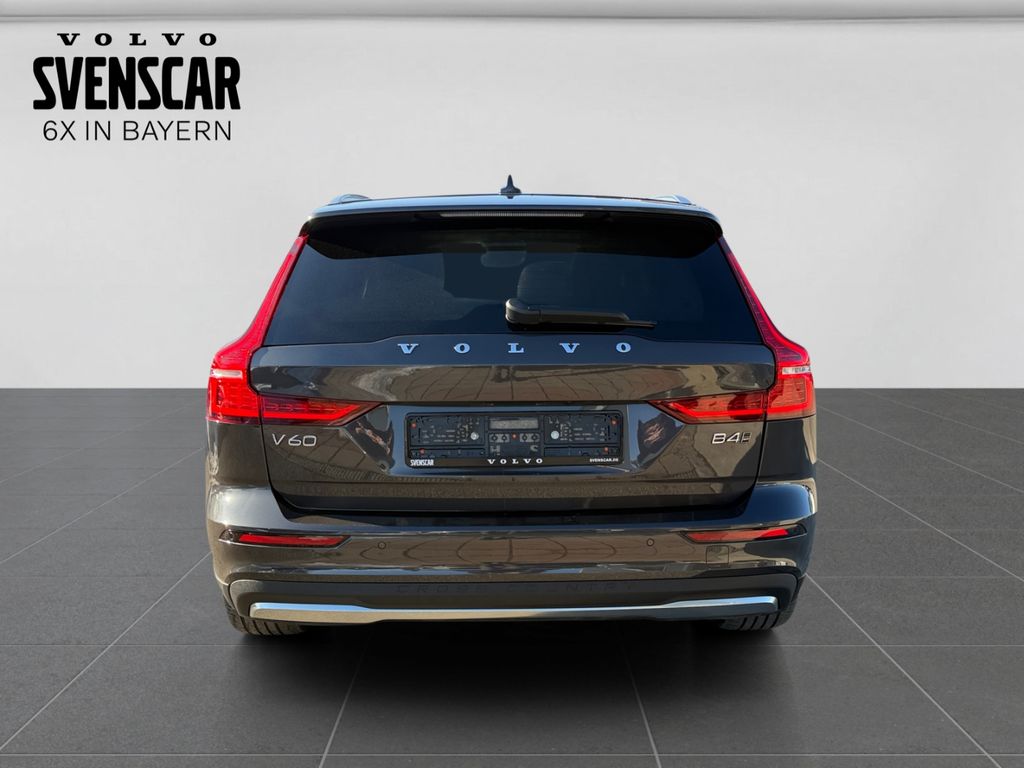 Volvo V60 Cross Country 2023