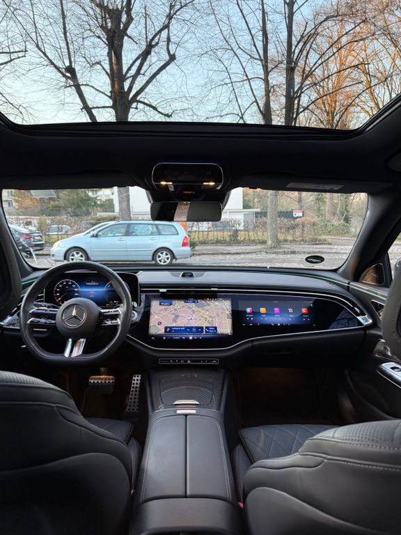 Mercedes-Benz E 300 2025