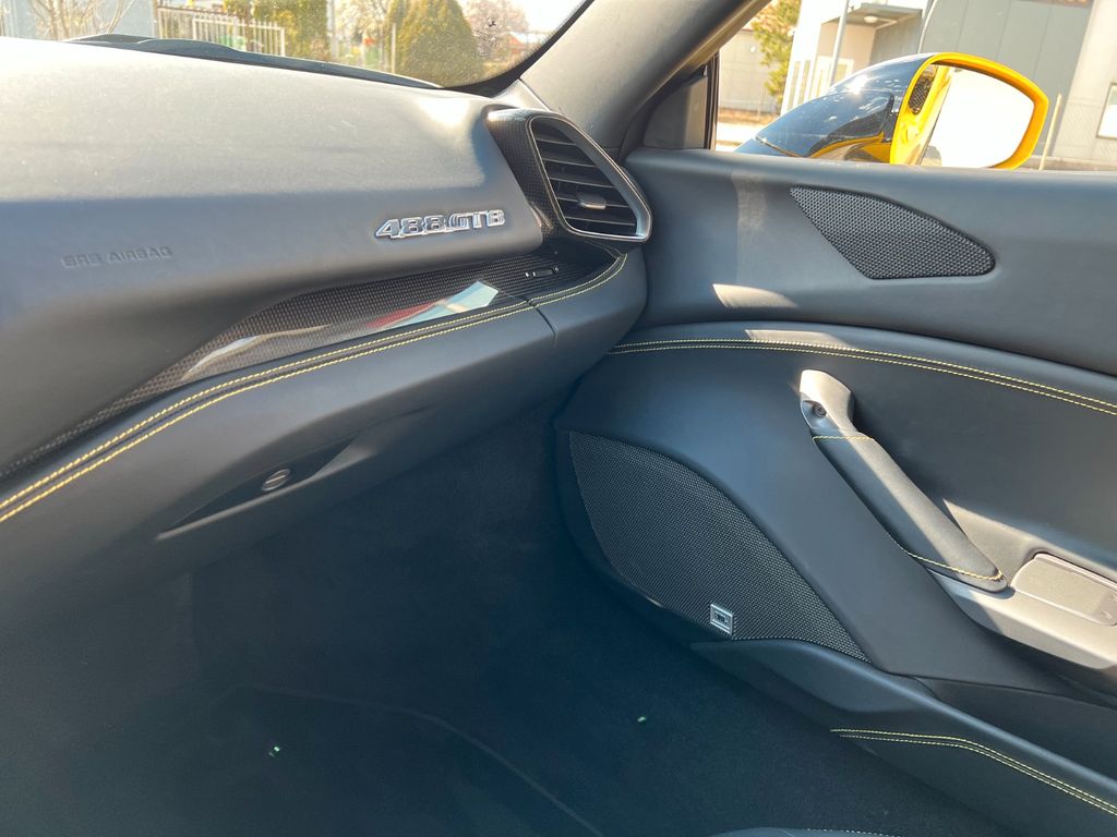 Ferrari 488 GTB 2017