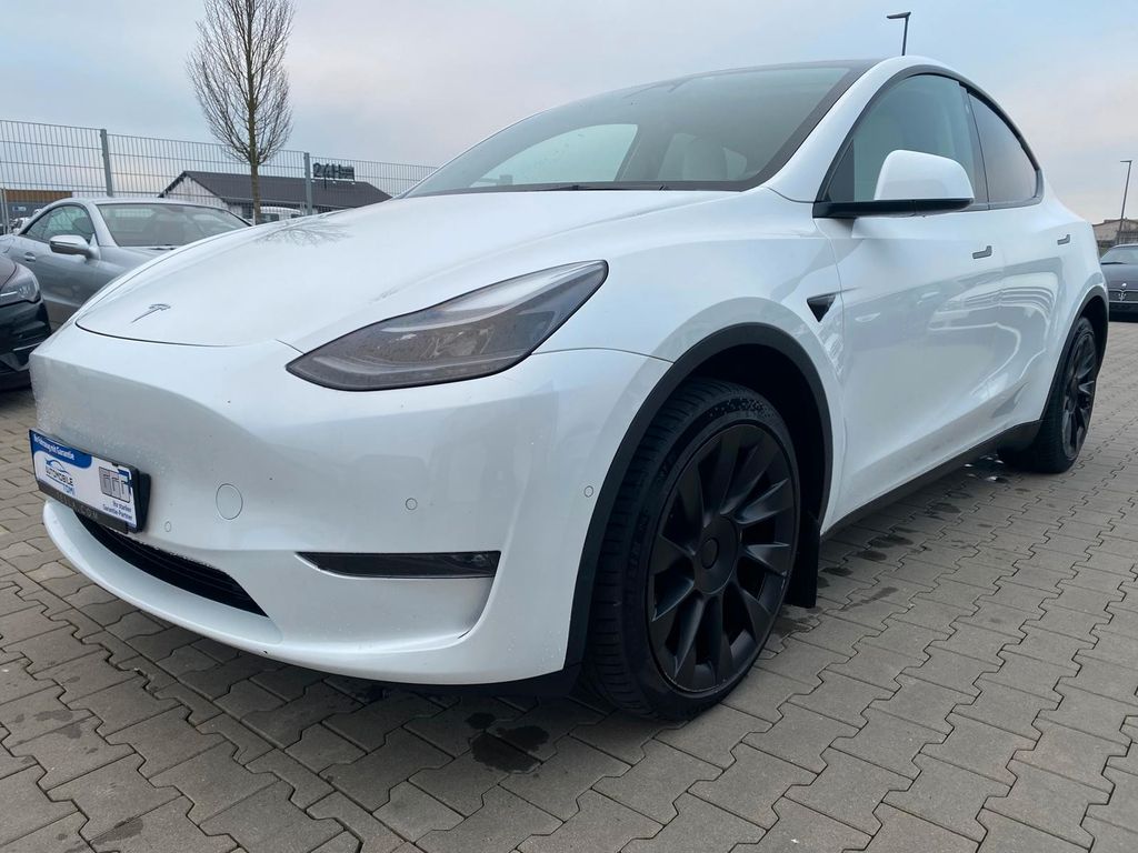 Tesla Model Y 2021