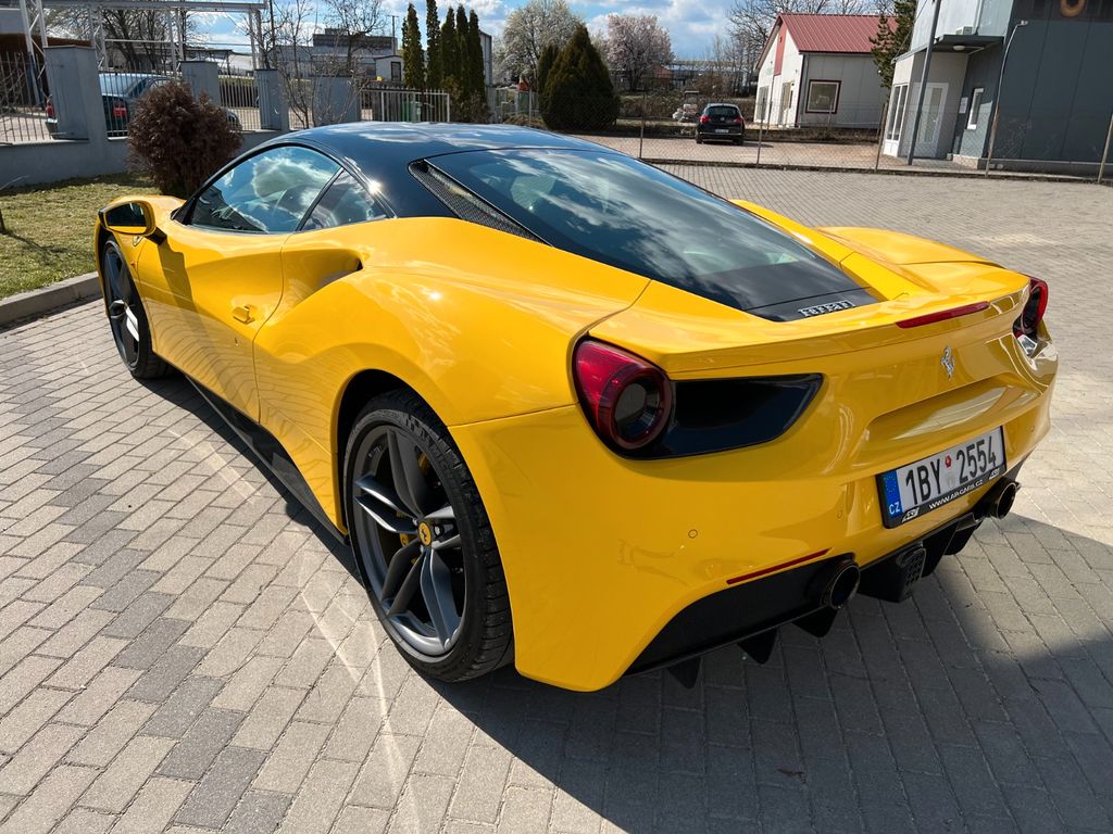 Ferrari 488 GTB 2017