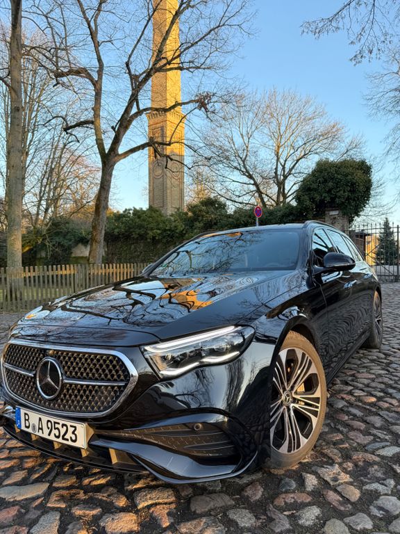 Mercedes-Benz E 300 2025