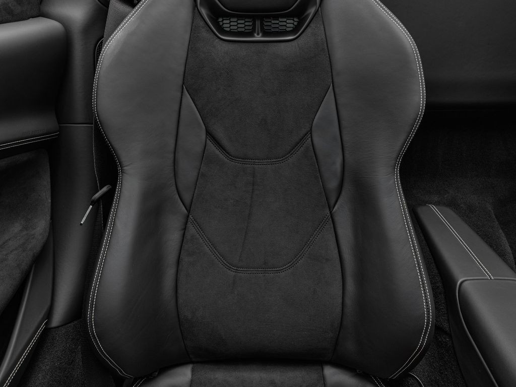 Ferrari 296 GTS 2025