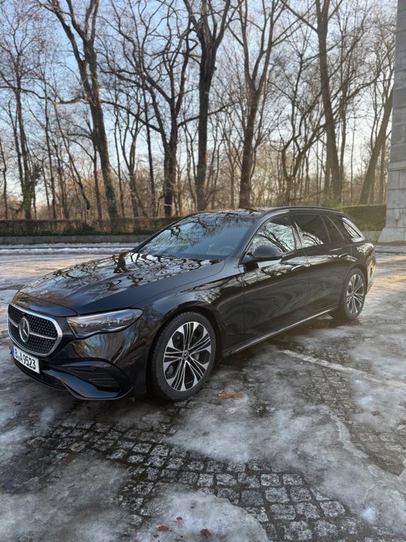 Mercedes-Benz E 300 2025
