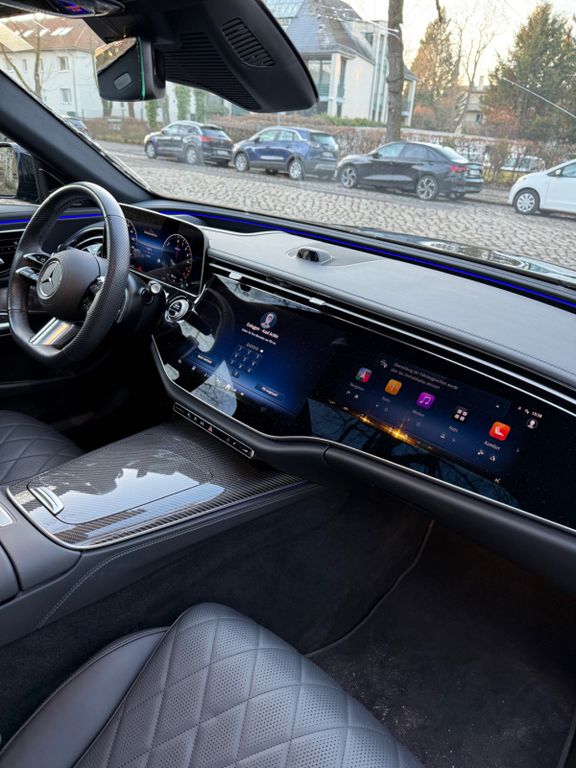 Mercedes-Benz E 300 2025