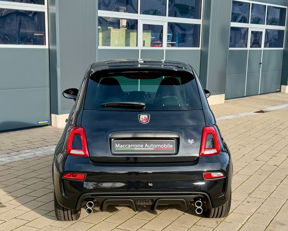 Abarth 695 2024