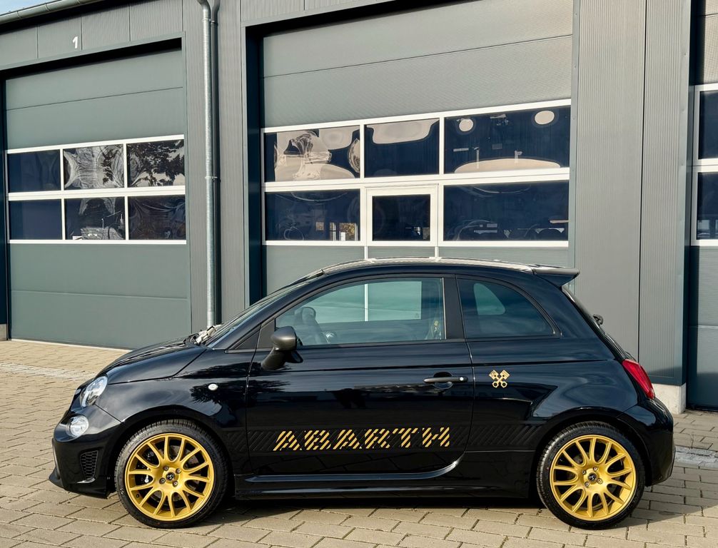 Abarth 695 2024