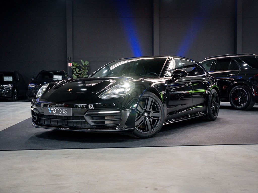 Porsche Panamera 2021