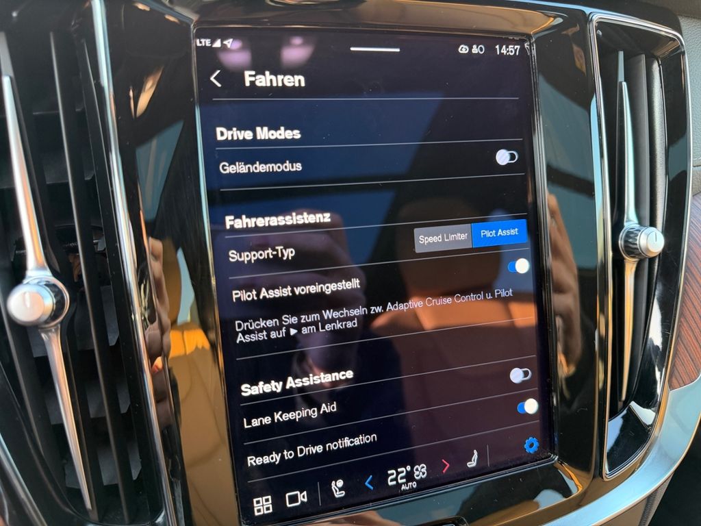 Volvo V60 Cross Country 2023