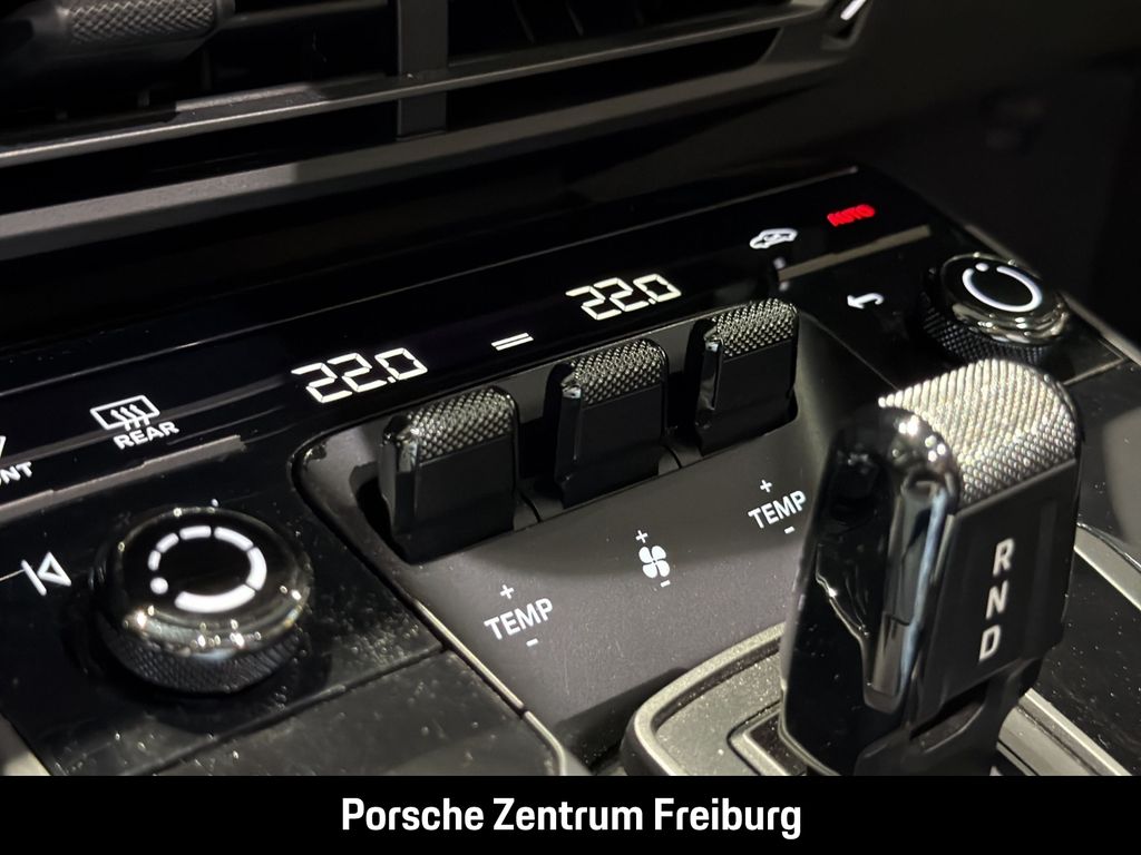 Porsche 992 2024