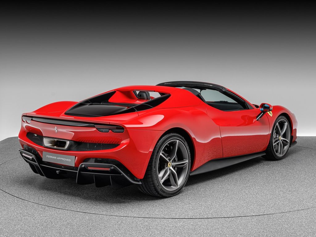 Ferrari 296 GTS 2025