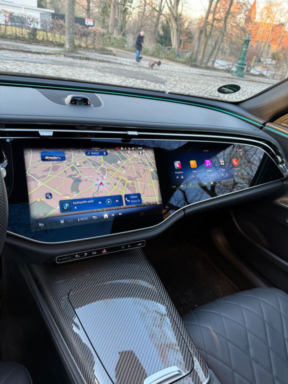 Mercedes-Benz E 300 2025