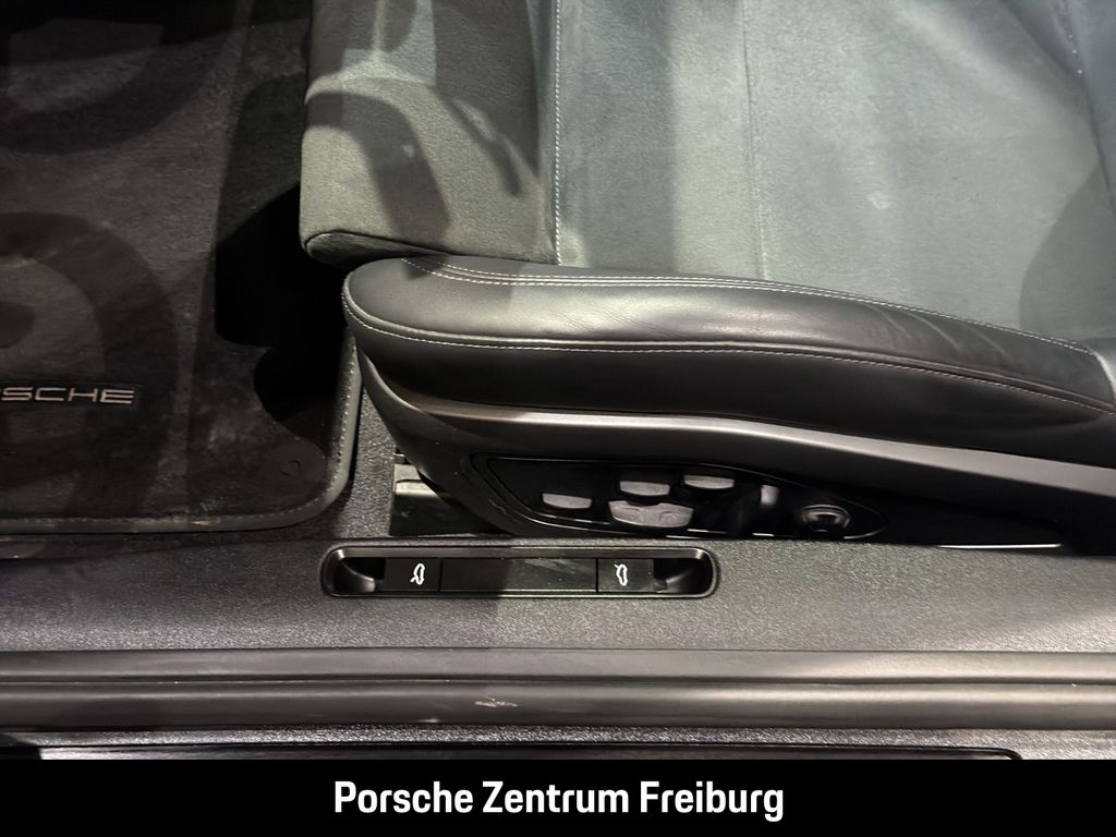 Porsche 992 2024