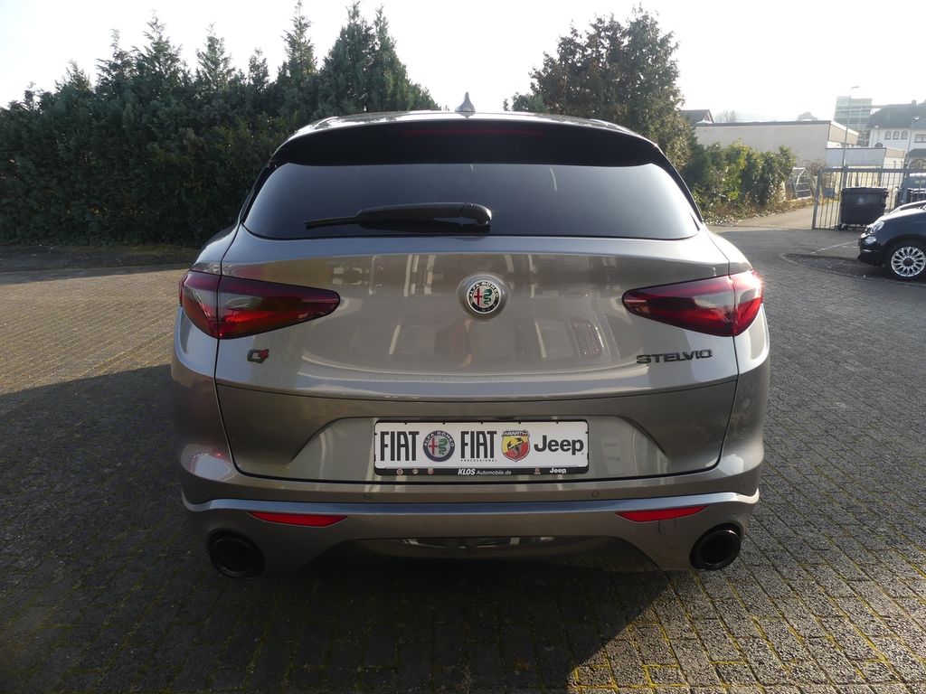 Alfa Romeo Stelvio 2020