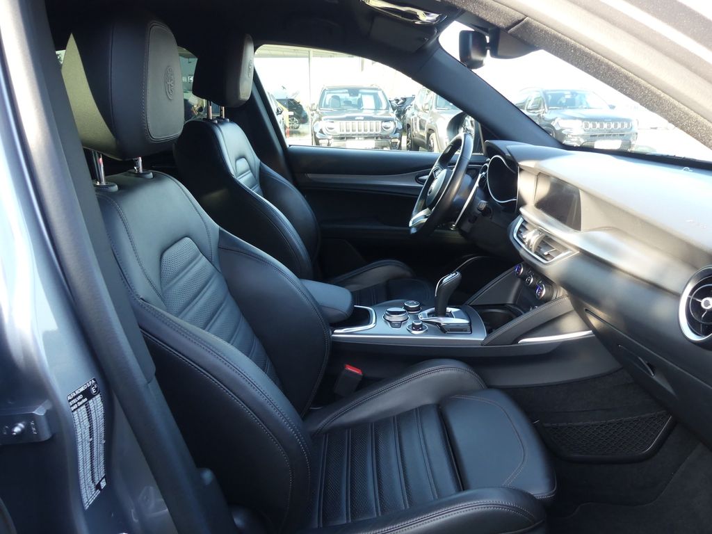 Alfa Romeo Stelvio 2020