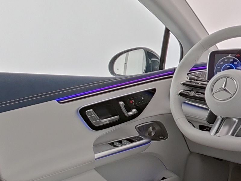 Mercedes-Benz EQE 2024