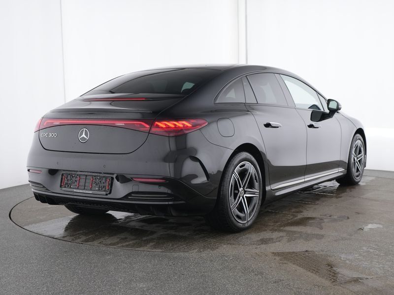 Mercedes-Benz EQE 2024