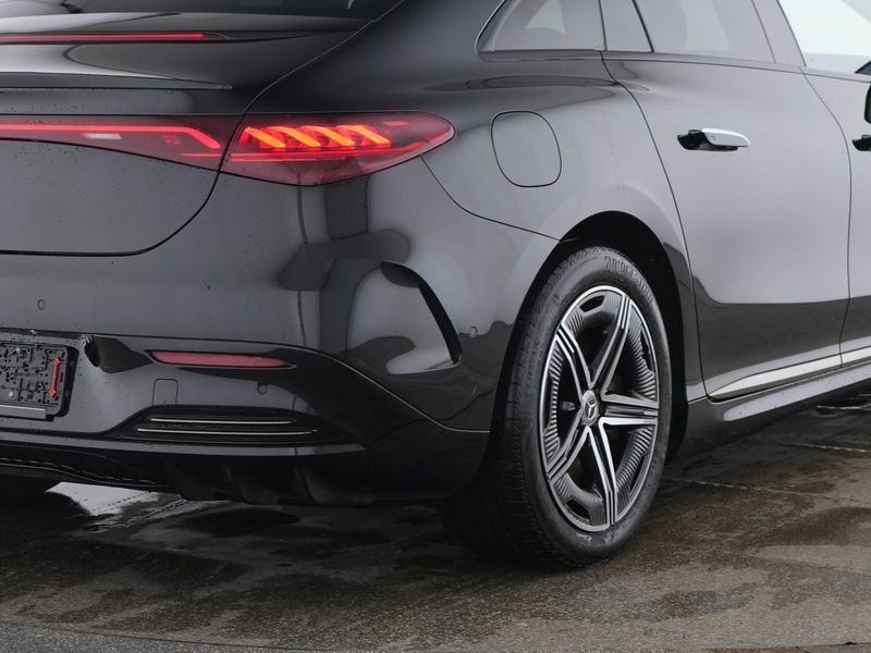 Mercedes-Benz EQE 2024