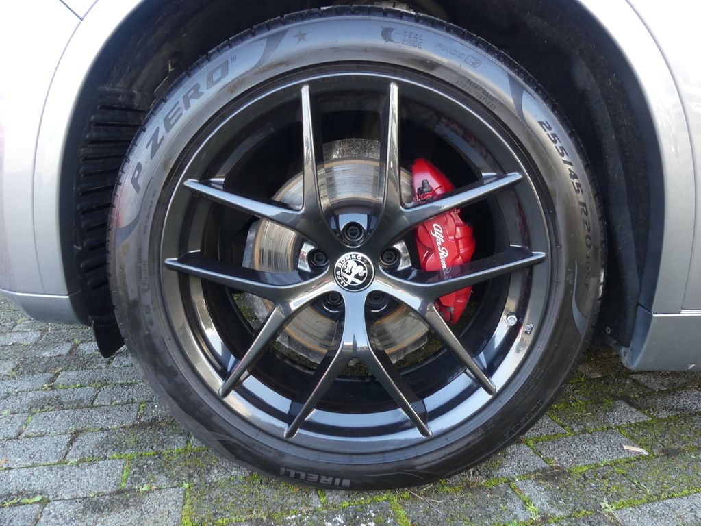 Alfa Romeo Stelvio 2020