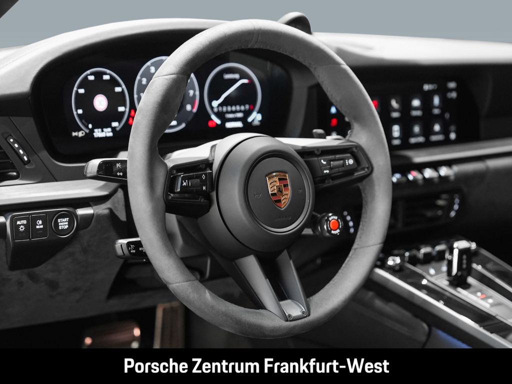 Porsche 992 2025