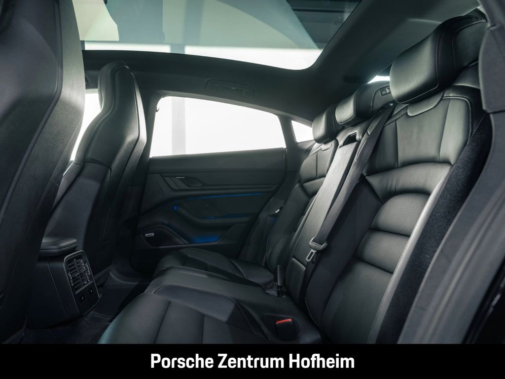 Porsche Taycan 2021