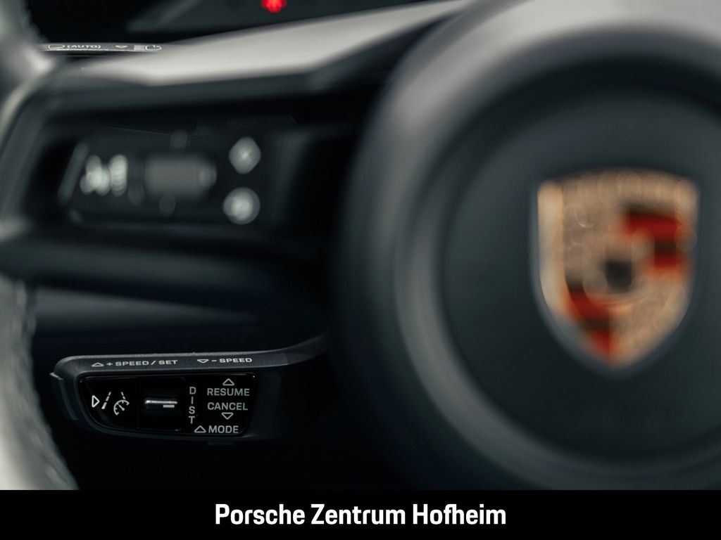 Porsche Taycan 2021