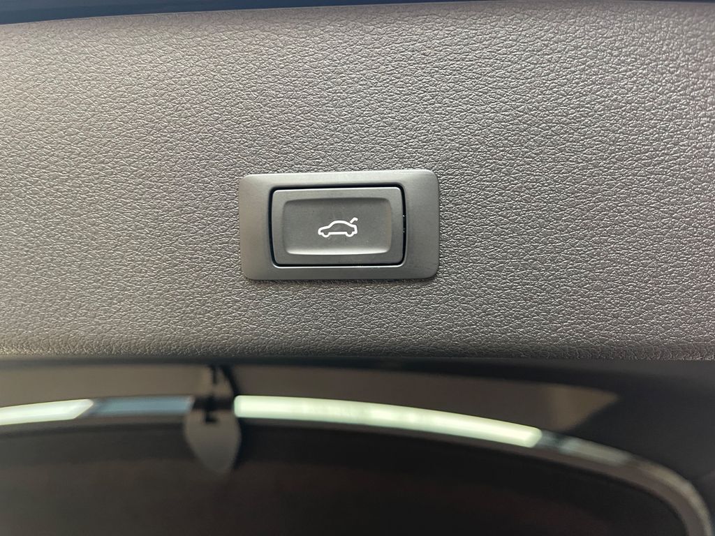 Audi e-tron 2023