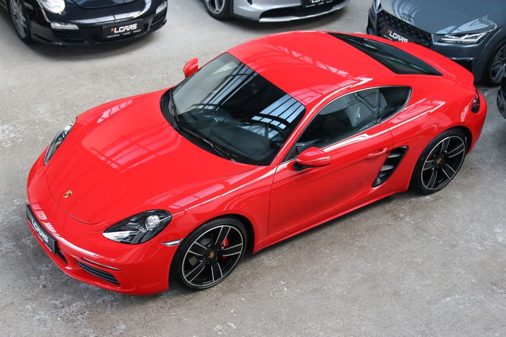 Porsche Cayman 2018