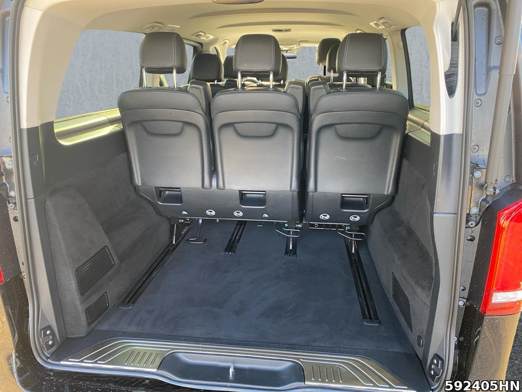 Mercedes-Benz V 300 2024