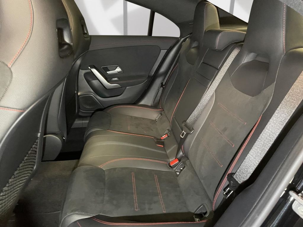 Mercedes-Benz CLA 200 2024