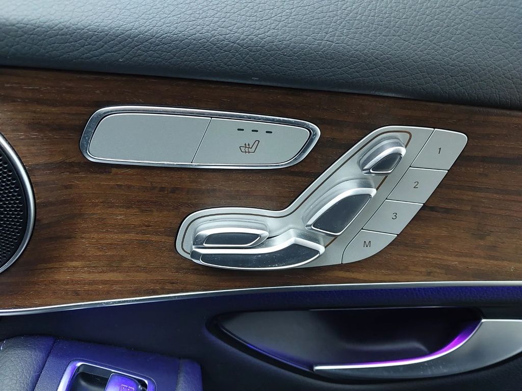 Mercedes-Benz GLC 300 2021