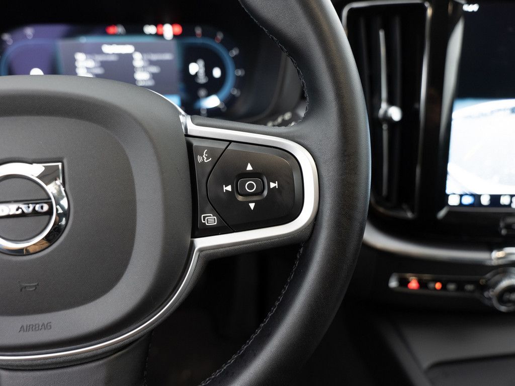 Volvo XC60 2022
