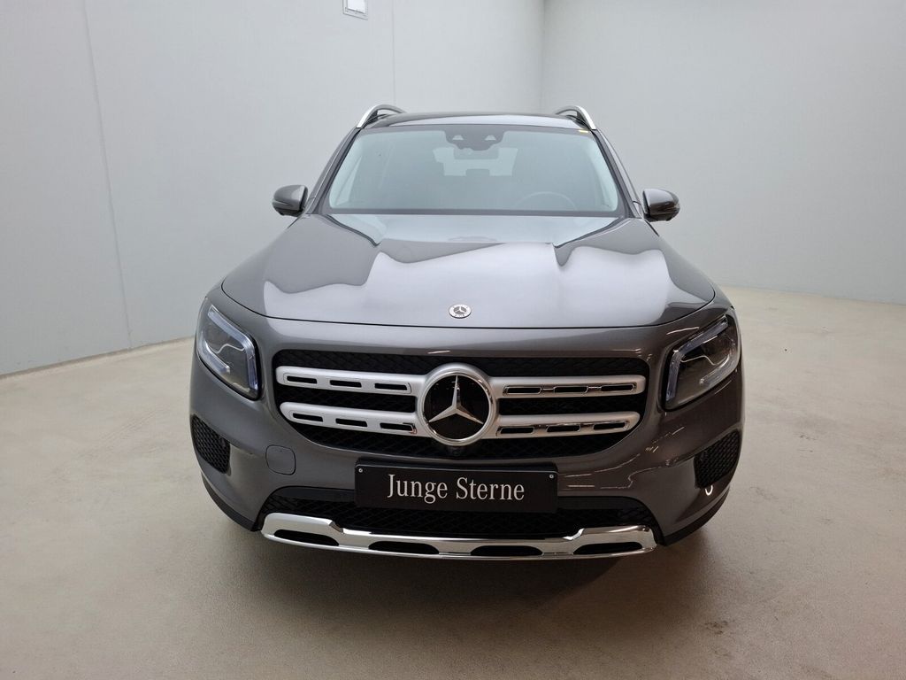 Mercedes-Benz GLB 200 2023