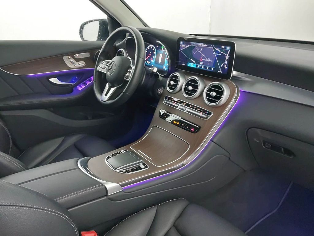 Mercedes-Benz GLC 300 2021